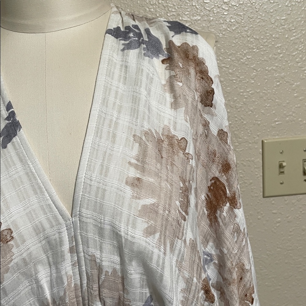 LoveStitch Floral V-Neck Ruffle Mini Dress in Cream - Picture 3 of 11